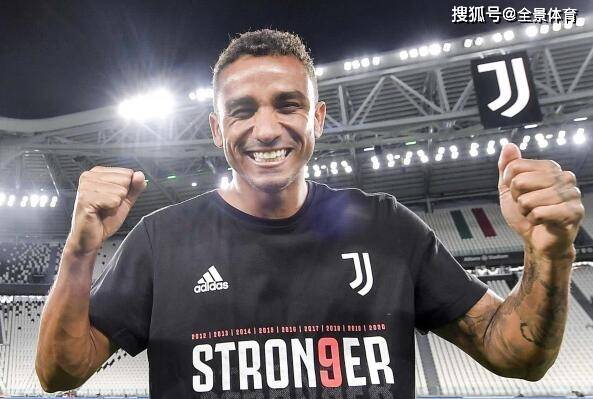 14, 尤文铁卫乌龙送礼遭球迷诟病  