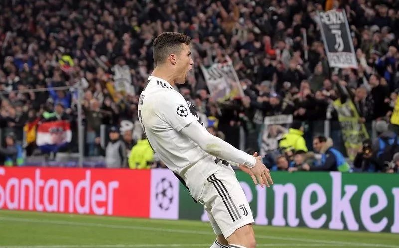  都灵锋霸帽子戏法终结尤文不败神话  