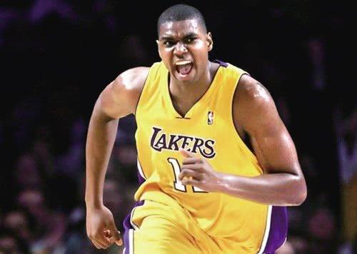  切尔西中场坎特伤缺，预计休战四周时间  