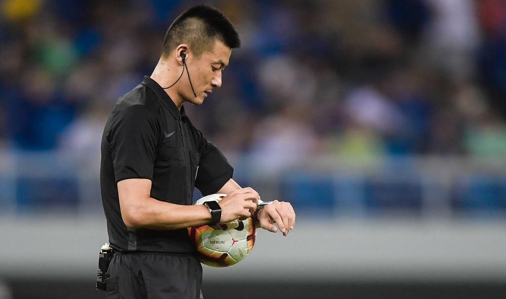  VAR争议判罚引发主帅炮轰