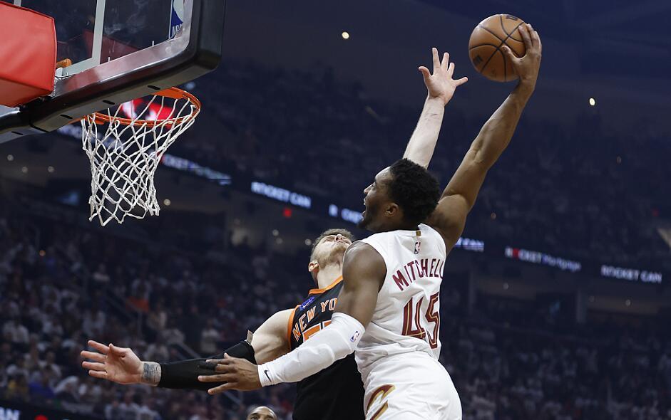  米切尔爆砍45分骑士击败尼克斯斩获四连胜